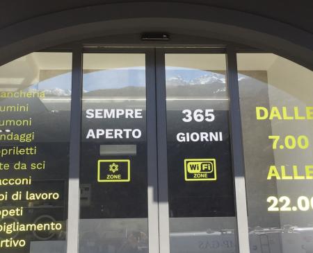 Apertura nuova lavanderia Self Service - la porta automatica la forniamo noi: Immagine Elenchi